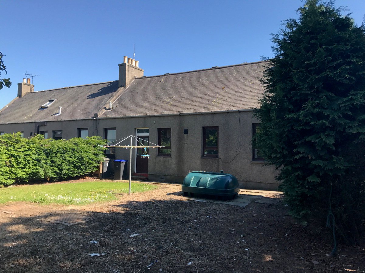 EstatesASC's tweet photo. Do you love country living? We are pleased to offer for sale a 3 Bedroom Semi-detached one-half storey house in rural #Kintore #Aberdeenshire. Pls click 👉https://t.co/eMf8I2Af2s for particulars and further details. @Aberdeenshire https://t.co/QNOKliujIl