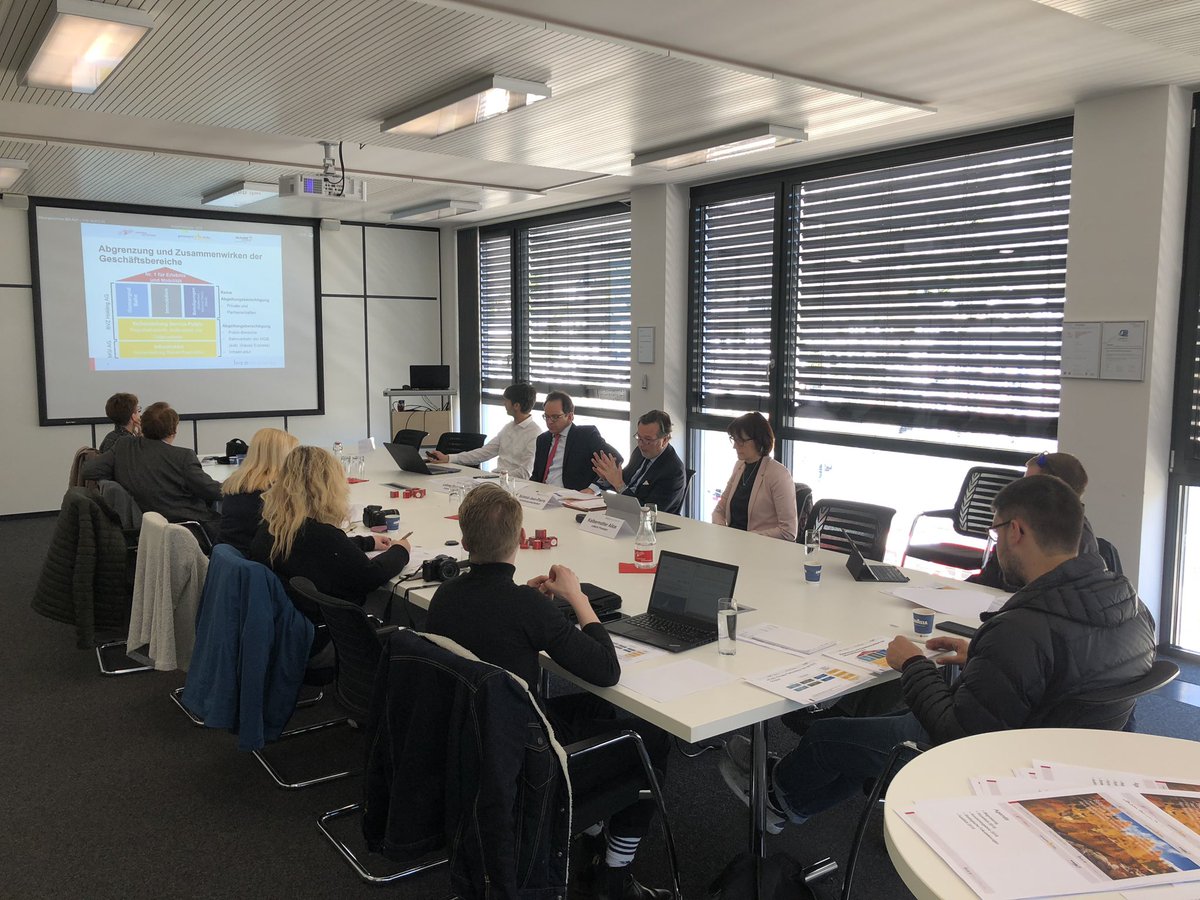 f_zenklusen's tweet image. Nach einem stürmischen Start ins 2018 präsentiert die BVZ-Gruppe ein gutes Resultat. Klassischen Märkte hätten sich erholt, Nachfrage aus Asien steige weiterhin - auch, was Buchungen der #ExcellenceClass betrifft. CEO Fernando Lehner im Interview, heute im #Tagesinfo. #kanal9