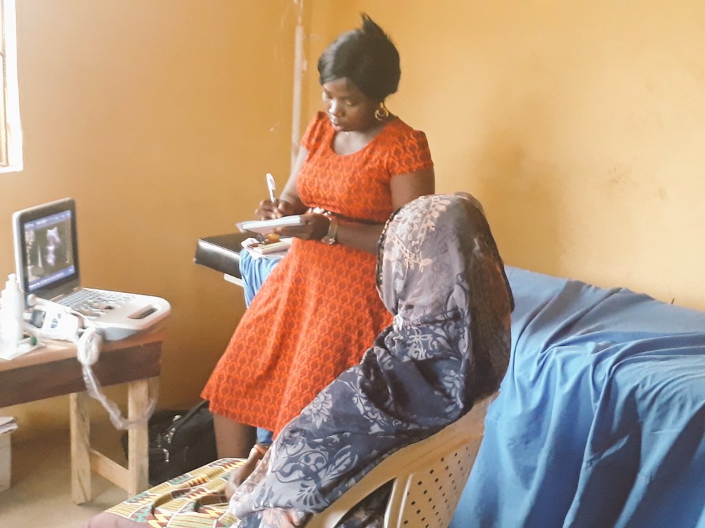 AfricanDEF's tweet photo. "Doctor, how can every pregnant woman have blood pressure of 100/60?
I had to start checking blood pressure by myself during clinic and behold, four pregnant women with high blood pressure", said Mrs Aluko, the Primary Health Care coordinator, Lagelu LGA.
#ACMD #AfricanDEF https://t.co/4xmyO8i5Xi