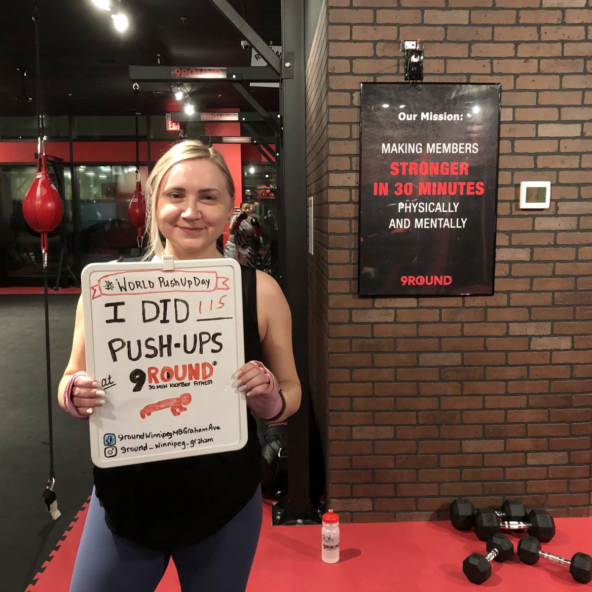 9RoundWpgGraham's tweet photo. Our early bird workout crew celebrating #WorldPushUpDay 💪🏻
.
.
.
#strongerin30 #downtownwinnipeg #finditdowntown #ywg #kickboxing #pushupsalldayeveryday https://t.co/XxvfvWoR11