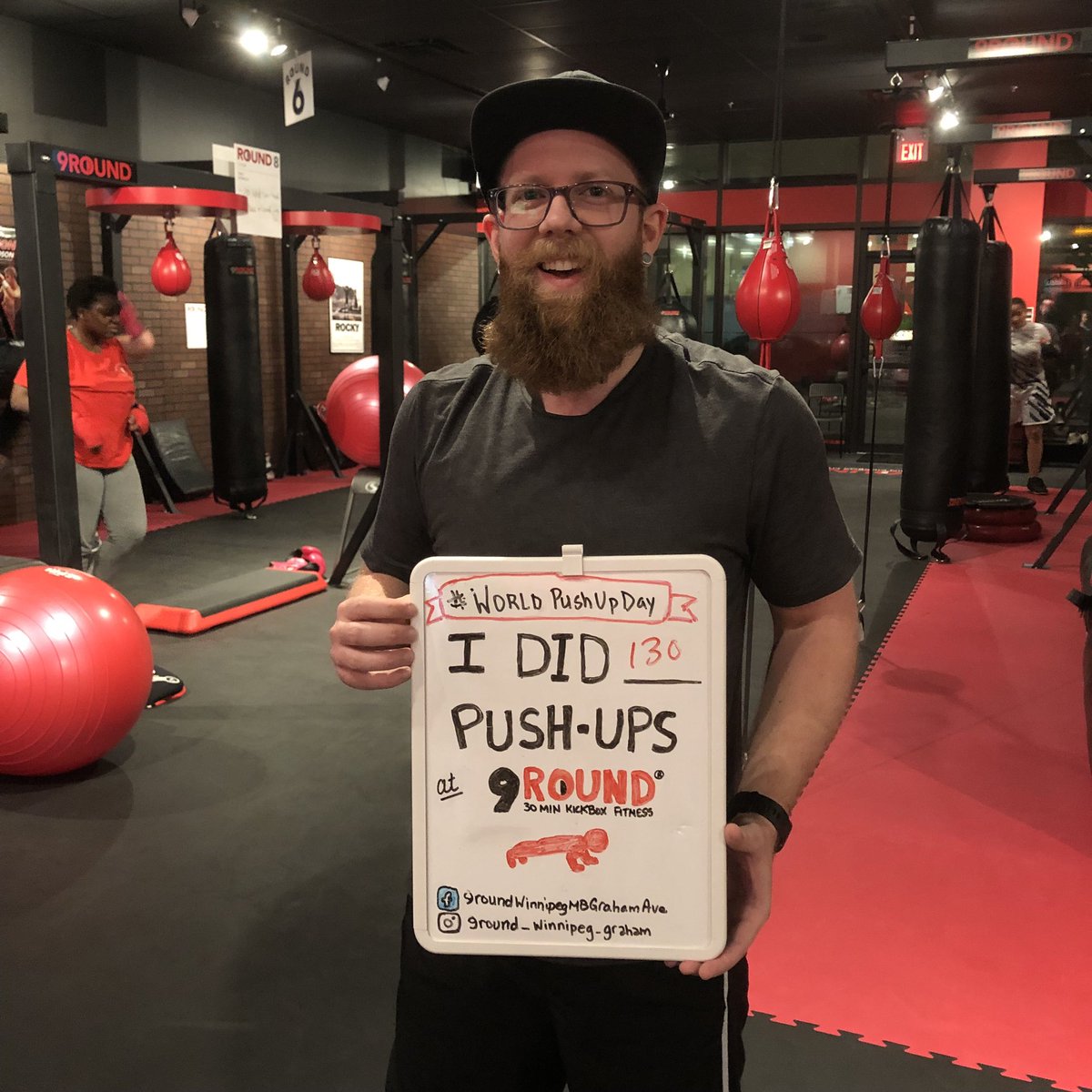 9RoundWpgGraham's tweet photo. Our early bird workout crew celebrating #WorldPushUpDay 💪🏻
.
.
.
#strongerin30 #downtownwinnipeg #finditdowntown #ywg #kickboxing #pushupsalldayeveryday https://t.co/XxvfvWoR11