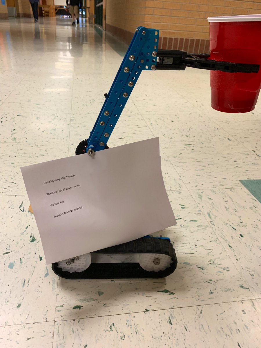 This sweet note came rolling over to me this morning! These CT kids are so sweet!!! ❤️❤️❤️ Wonder Lab is the best! Zoom in to read! #azleisdway