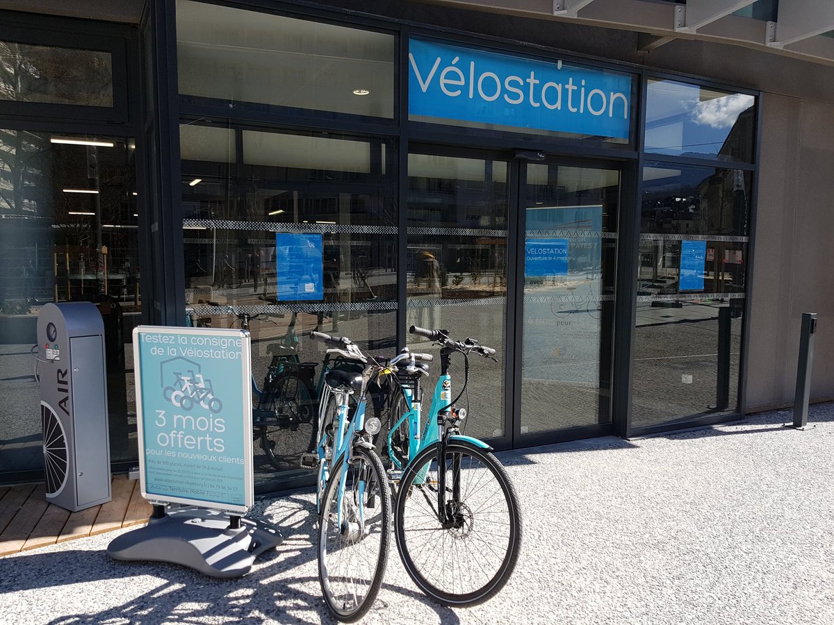 🚴‍♂️ découvrez la nouvelle vélostation chambérienne en images...

m.facebook.com/story.php?stor…

<a href="/AgenceEcomob/">Agence Ecomobilite</a> <a href="/savoie_news/">Savoie News</a> @Villescyclables <a href="/VeloTerritoires/">Vélo & Territoires</a> <a href="/FUB_fr/">FUB</a> <a href="/altinnova/">ALTINNOVA</a> <a href="/ArcadeCycles/">Arcade_Cycles</a>