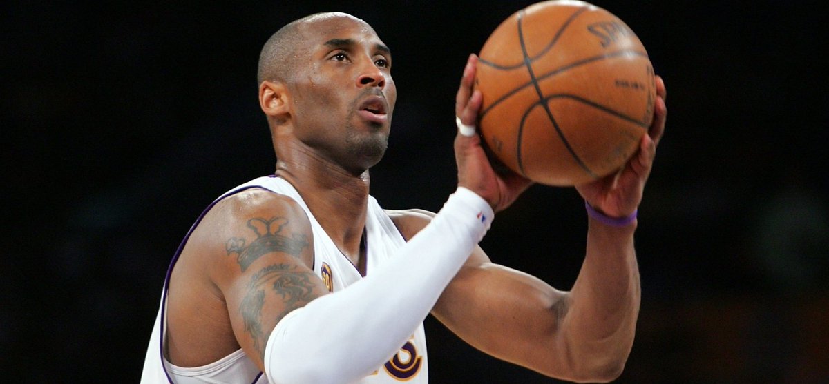 marshawright's tweet photo. What are your thoughts on this one y'all?? When Kobe Bryant Broke His Hand and His Shooting Suffered, He Spent His 'Vacation' Making 100,000 Shots (and Teaching a Brilliant Lesson About Success) https://t.co/2dhhIyKLgM #success #socialmedia #business https://t.co/W50bxvozcb