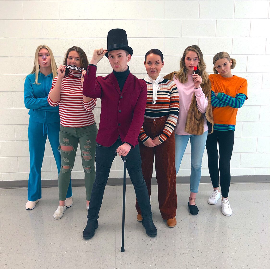 I don’t know. I HATE CHOCOLATE! 🍬🍭🍫🍿🍩🍧🍡#WillyWonka #CharlientheChocolateFactory #SpiritWeek2019