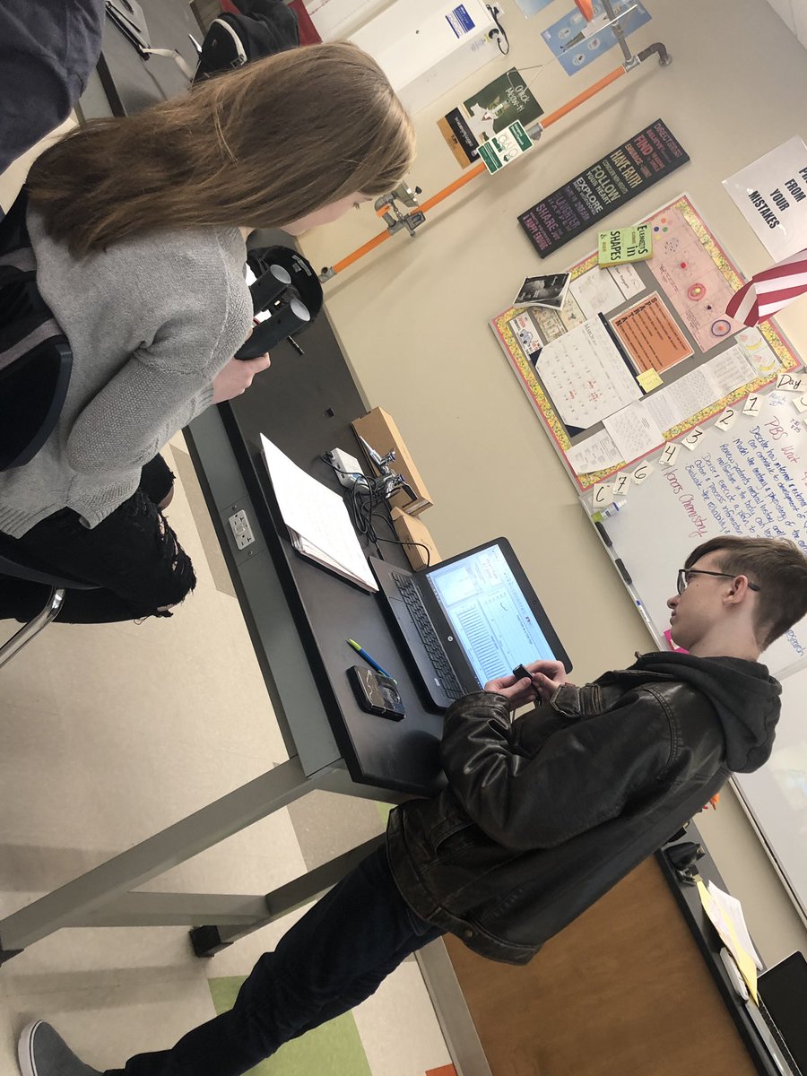 MrsTLLarkin's tweet image. .#larkinPBSkids testing affects of different body positions on heart rate ~ who wants to just read a textbook when u can #learnthroughprocess  💛👍@PLTWorg @Mass_STEMHub @UxbHSPrincipal #goodstuff in #biomedicalscience