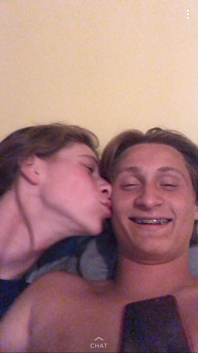 Happy birthday brotha <a href="/RyanMendenhall4/">Ryan Mendenhall</a>🎊🎉💯