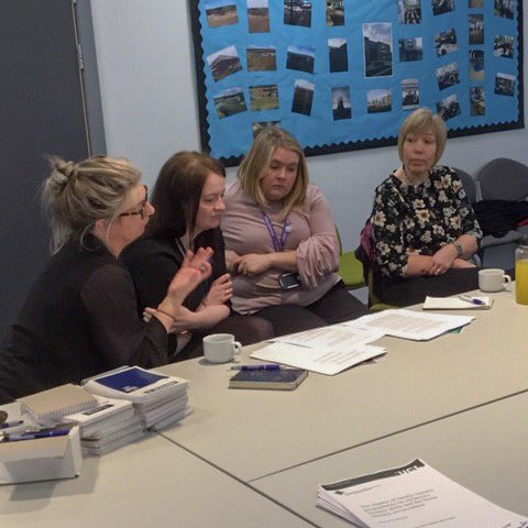 DundeeParents's tweet photo. Fantastic research cafe session with practitioners from Dundee schools this morning looking at the impact of family literacy programmes on children’s literacy skills and the home literacy environment delivered by Susan Doherty from @EducationScot 
#familylearning #literacy https://t.co/nadHwVvYns