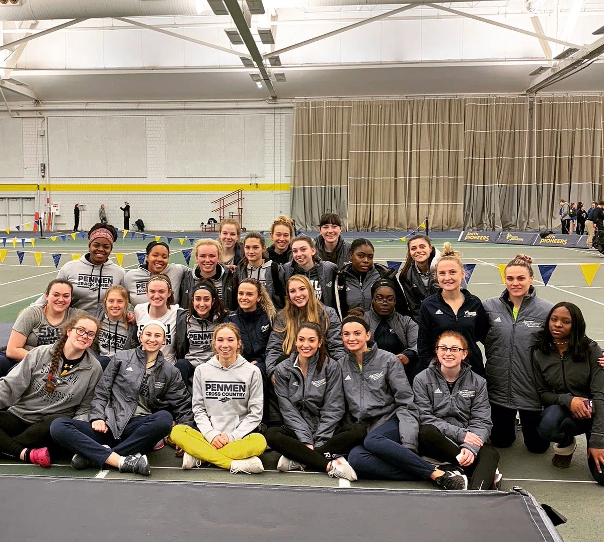 Please support our women’s team by donating 💰and sharing to help pay for future training trips and meet travel! All donations go directly to the XC/Track programs. Click on Women’s XC/Track advocate to see our video!  Thanks in advance for your support!!!!givecampus.com/schools/Southe…