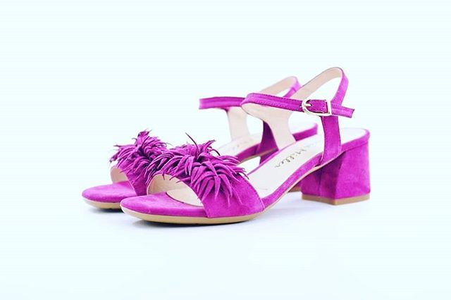 Pregunta por los puntos de venta de tu ciudad, estaremos encantados de ayudarte.☺️ #piel #patriciamiller #patriciamilleroficial #primavera #sandaliascomodas #sandalias #fucsia #moda #zapatoscomodos #zapatos ift.tt/2Fp5iRx