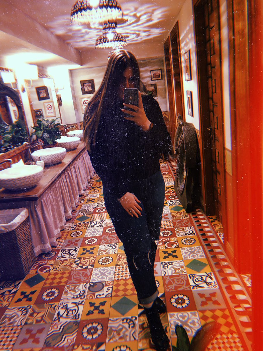 saykusha's tweet photo. Ну такой хороший день сегодня был) А может на майские в Грузию? 😭🥟🍷 @LW7TdGRN1fVghjf ❤️ https://t.co/djQDIyQPxA