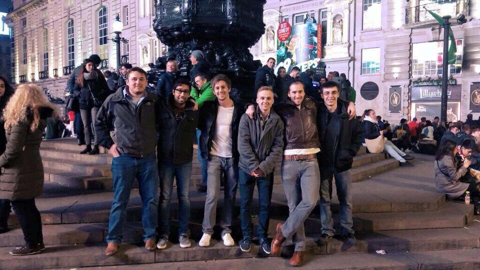 n0thing's tweet photo. Throwback... Wednesday. I think this was Gfinity 2015. We are chillin in Piccadilly Circus https://t.co/RmXEHH7ELn