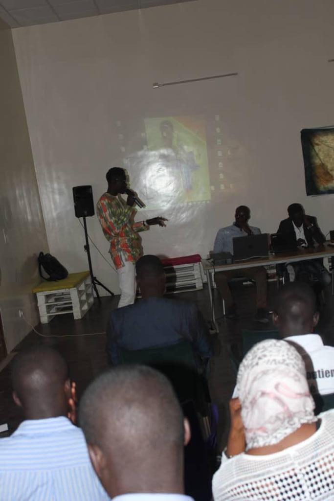 UrgencesPanaf's tweet photo. [ JOURNÉE D'INTÉGRATION À URPANAF SÉNÉGAL! ]

Toujours plus nombreux et nombreuses à @UPSenegal !

Vouloir servir le peuple est une chose... 

Le servir avec excellence demeure notre objectif 👊🏾!

Rejoignez-nous 📲 via whatsapp au 777950963

#AntiNeocolonialisme #FrontAntiCFA https://t.co/qDNcJOT1mZ
