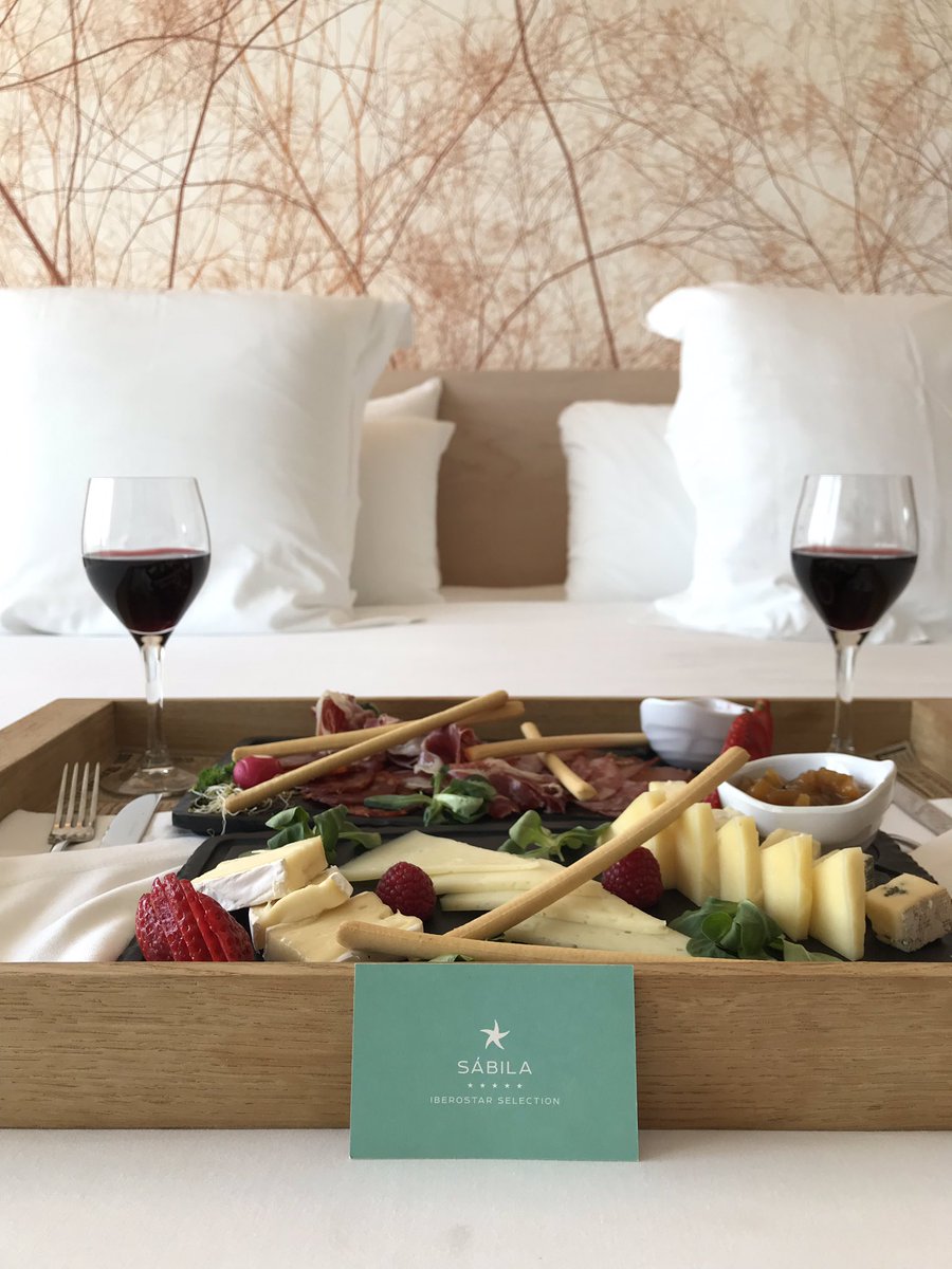 Ha sido un gustazo disfrutar de unos día de relax en #IberostarSábila en Tenerife ✨ La mejor forma de acabar nuestra ruta por las Islas Canarias 😍 <a href="/IBEROSTAR/">Iberostar</a> #StarPrestige