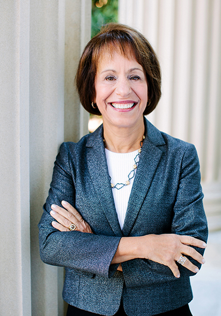 BREAKING: Former chancellor of UNC at Chapel Hill selected as next president of USC ihenow.com/2CwK7Lu