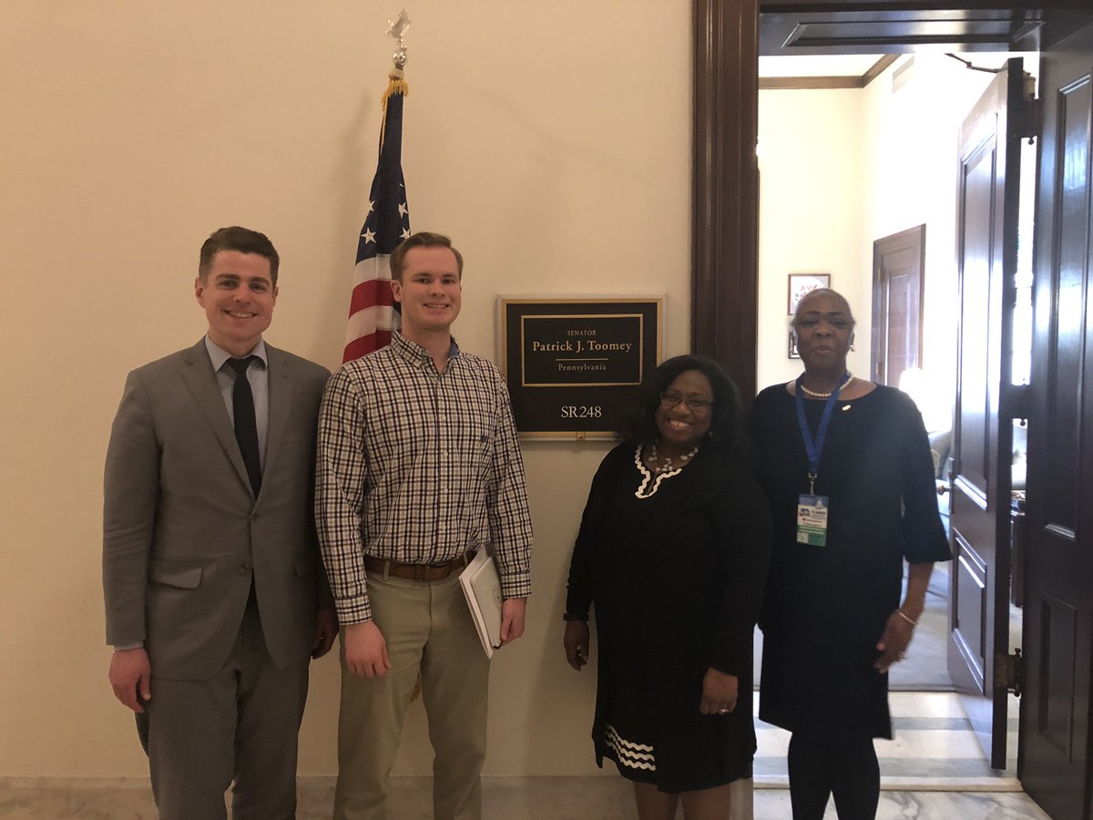 Thank you @SenToomey! Very productive meeting on making innovation in kidney care sustainable #KidneyX #KidneysOnTheHill #AAKPforpatients #kidneyadvocates @KidneyPatients @ASNAdvocacy @ASNKidney @Crystal4kidneys