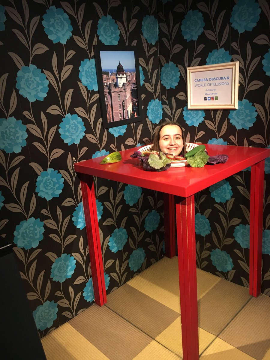 JyhsE's tweet photo. Weekend in Edinburgh - Caitlin #JYHSfrenchexchange https://t.co/nqObBeffgv
