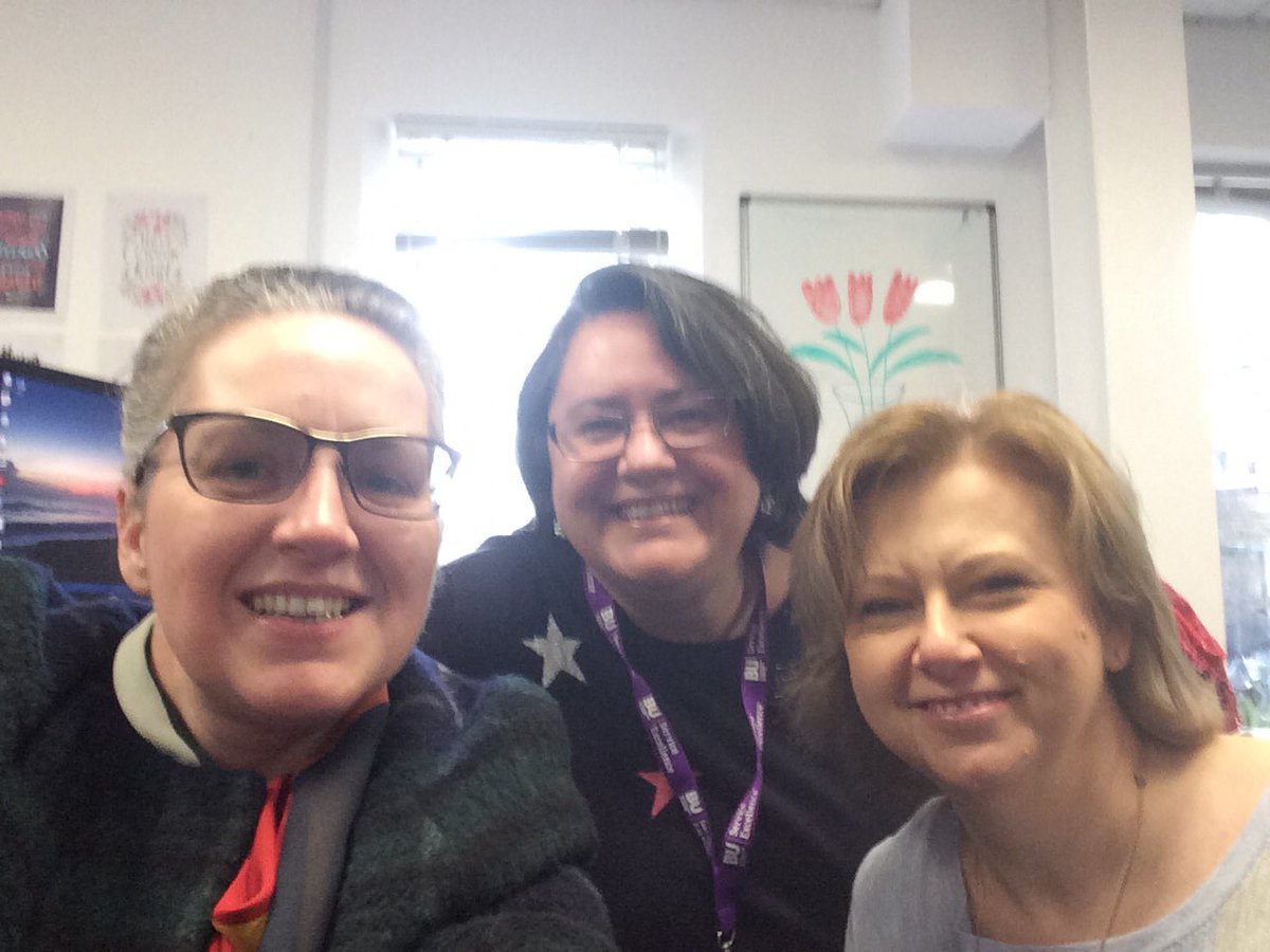 LoisFarquharson's tweet photo. Well, finally I get a chance to tweet about #InternationalDayOfHappiness2019 - I was out & about in meetings all day. Here are my #BUhappy snaps! π https://t.co/5BaoLeTmV0