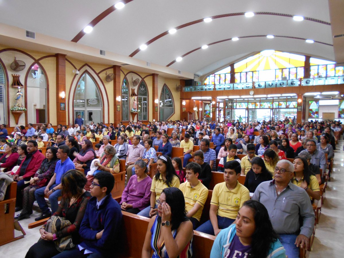 ipc_informa's tweet photo. 19 de Marzo celebramos la Santa Misa en honor a Señor #SanJose #Josefinadas2019 #YoSoyJosefino #YoSoyIPC https://t.co/U0GRA38XlU