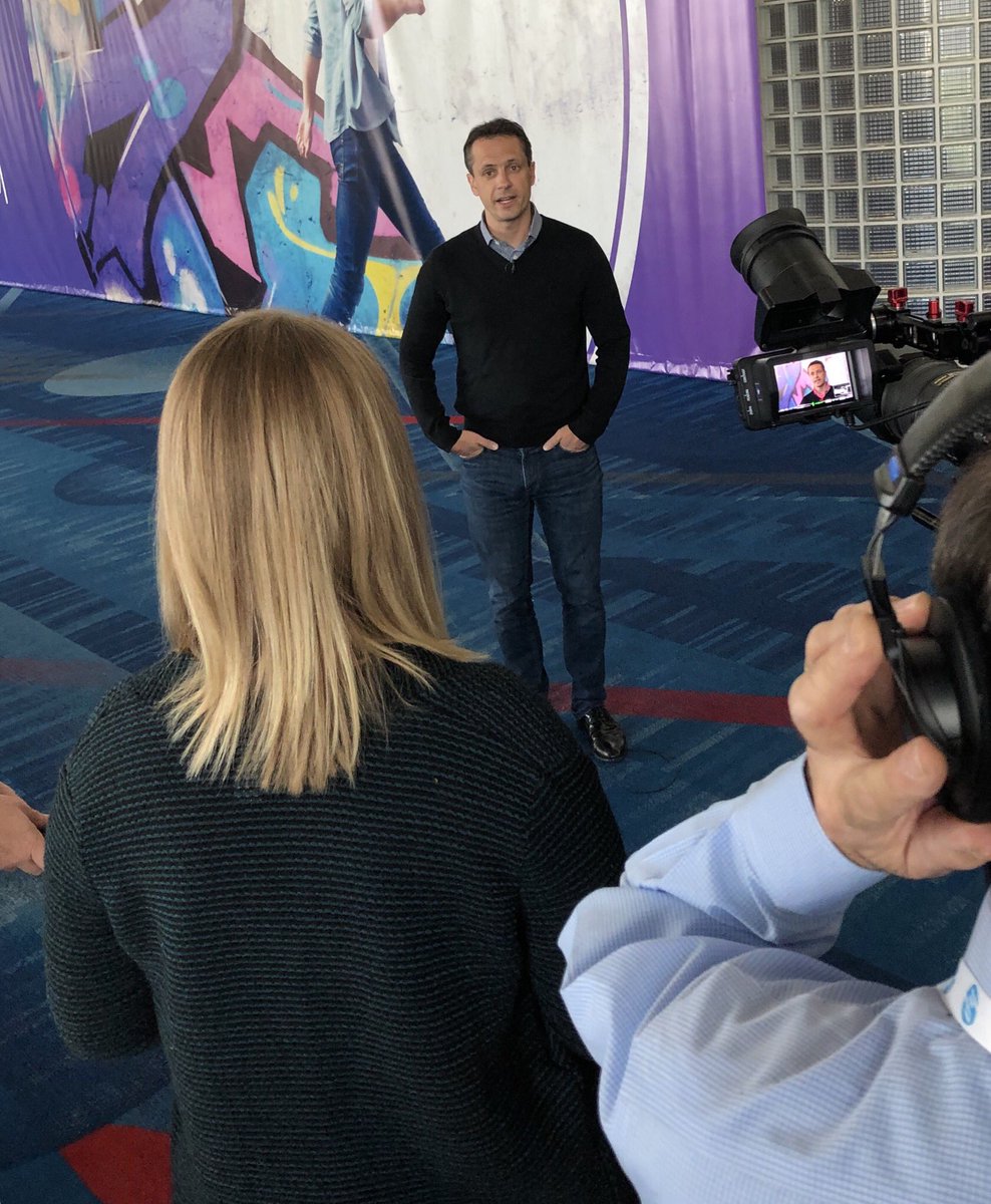 So happy to have <a href="/VincentBrissot/">Vincent Brissot</a> stop by the #HPReinvent19 Social Media Studio to chat with @HPChannelNews about digital capabilities, social selling, transformation, and so much more.