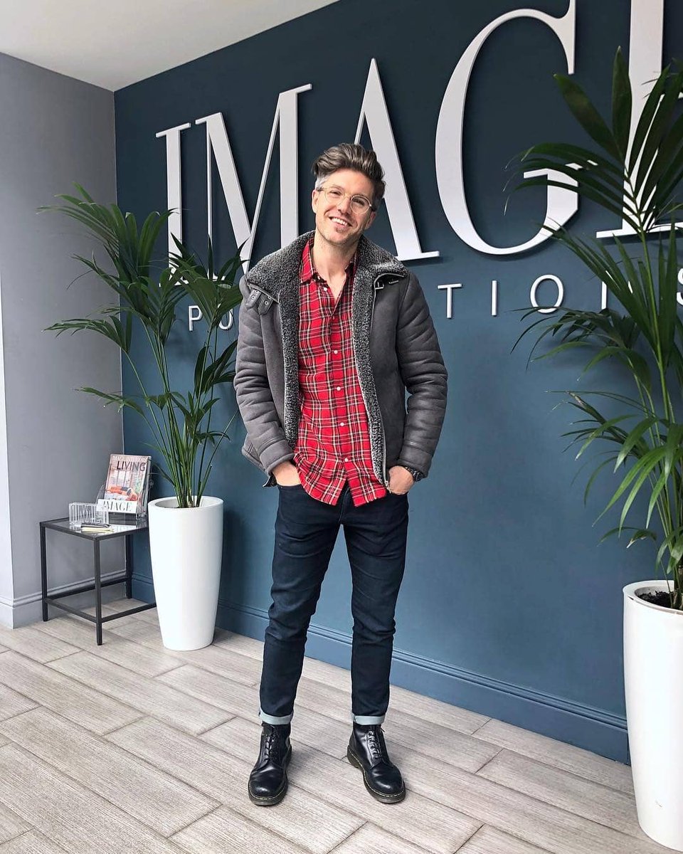 Reporting for duty at @image.ie ! Excited to be guest-editing IMAGE today 🎉 Lots of exciting content coming across the day, keep an eye on stories for plenty of behind the scenes lols 😂 #GuestEditor #mensgrooming #mensstyle #InternationalDayOfHappiness