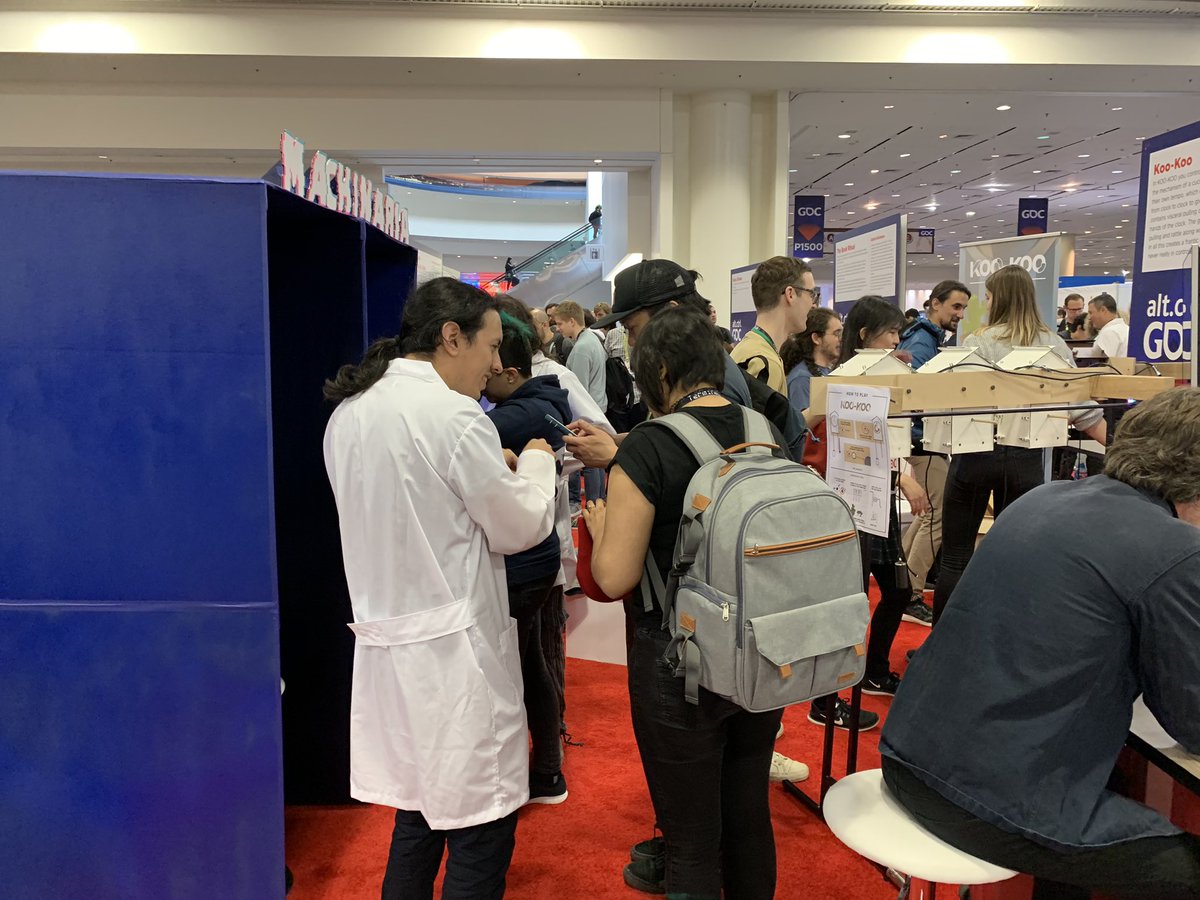 bixxofue's tweet photo. A esta hora el público juega @MachinariaGame en #GDC19 #GDC2019 https://t.co/TW9eAcabtr