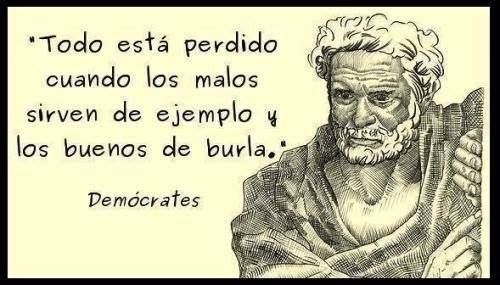 rubensbarea's tweet photo. LA LUCHA DE CLASES MUEVE LA ECONOMÍA.. DECÍA MARX....
Y 
¿QUE HAY DE LA PERDIDA O LUCHA POR CONSERVAR LOS VALORES HUMANOS, ADQUIRIDOS.?  
AHÍ CAEMOS EN LA DECADENCIA SOCIAL QUE VIVIMOS . https://t.co/IacOVt5o02