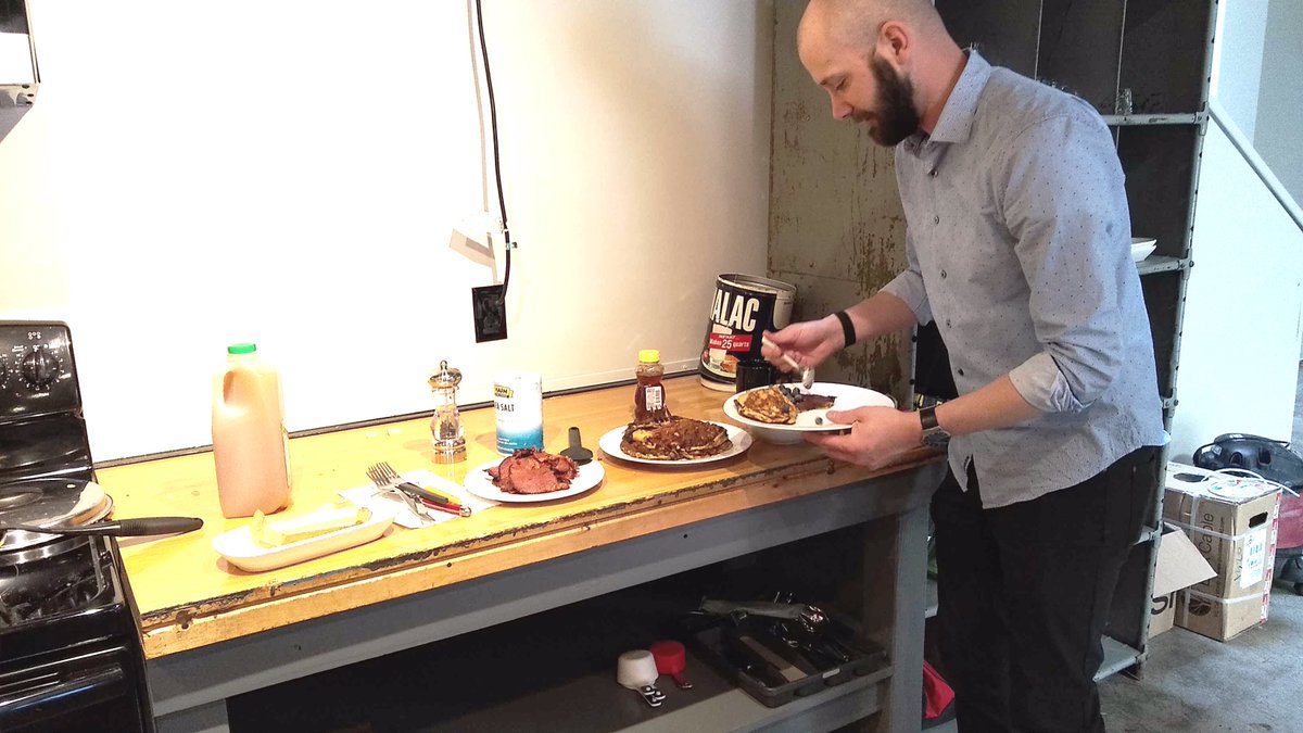 Team10net's tweet photo. Team bonding with a paleo pancake breakfast down in our @PDX office courtesy of Mike. I'd have to say we are a bit jealous here in Vancouver. #10net #PDX #technology #content #team #managedservices #funtimes #sunshine #pancakes https://t.co/4ZDgqVjVsB