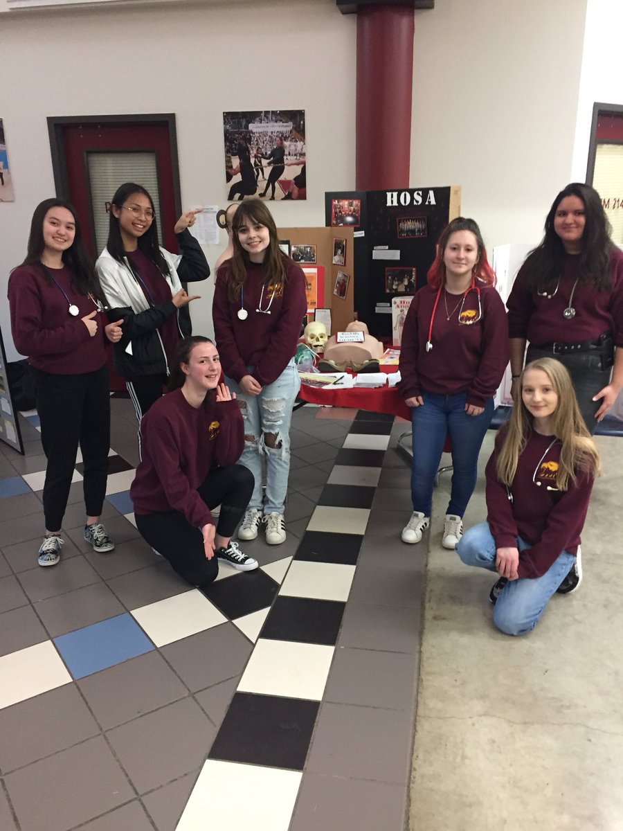 PHS_HSC's tweet photo. Come join us! Family Health, Health Science Careers, Advanced Health Science and HOSA!!#prairiemagic #prairiepride https://t.co/DxDvMAxOXF