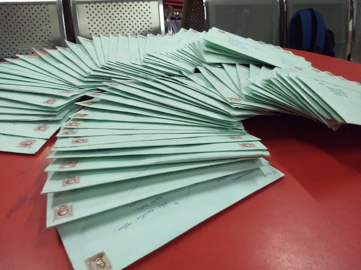 PloggaIndia's tweet photo. Remember we had collaborated with Students from Stanley medical college, Chennai to send back MLP chips packets back to a manufacturer? Good news:90 such letters with those packets inside have been sent. Waiting for their reply. Watch this space #SolveDifferent #PlasticPollution https://t.co/mBiwo7WLAX