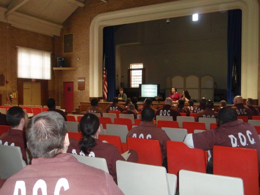 CorrectionsPA's tweet photo. Congrats to the 14 inmates at SCI #Waymart who graduated from the Certified Peer Support Specialist program. The facility now has 31 CPSS inmates, who help in mental health crises. Their certification can even help them get jobs upon release: https://t.co/zYZGEa4JyD #reentry https://t.co/I0LdQgSIEJ