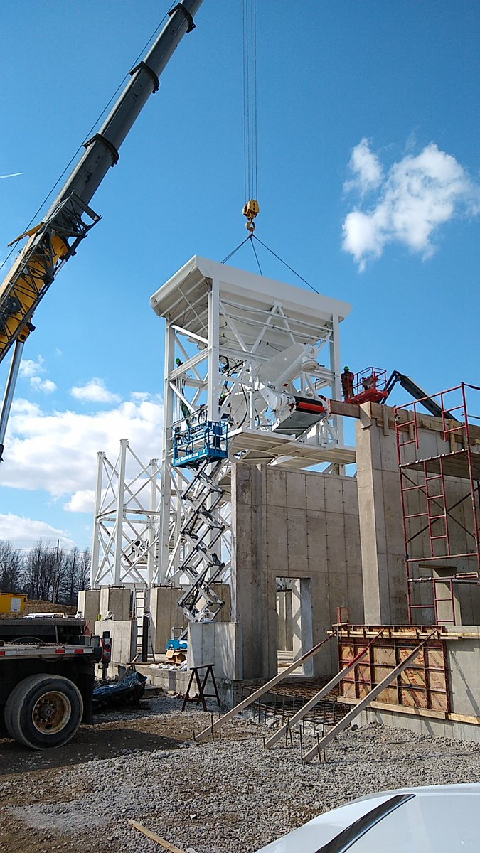 cmconcreations's tweet photo. Thankfully winter is leaving town. Time to get this new #con_e_co #readymix #batchplant up in the fine state of #ohio https://t.co/U9Qyi76E49