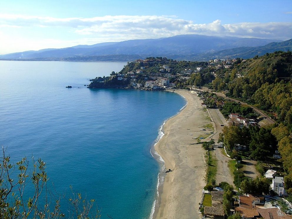 TurismoItaliaNw's tweet photo. In vacanza senza pensieri: le proposte per organizzare il proprio viaggio di famiglia in breve tempo (e a buon prezzo)
#IgnasTour #vacanze #estate2019 #EmiliaRomagna #Calabria #Veneto #Abruzzo #turismo
Leggi la notizia https://t.co/ux5IfI3dAy https://t.co/QhxHp0tnAq