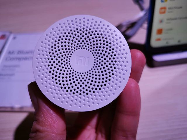 PDAMobiz's tweet image. ลำโพงจิ๋ว​ อันนี้คือดีงาม​ เสียงดังมาก​ คุณภาพสมราคา​ 299​บาท​ #Xiaomi​ #MiCompactBluetoothSpeaker2​​ #PDAMobiz ift.tt/2UHpEL7