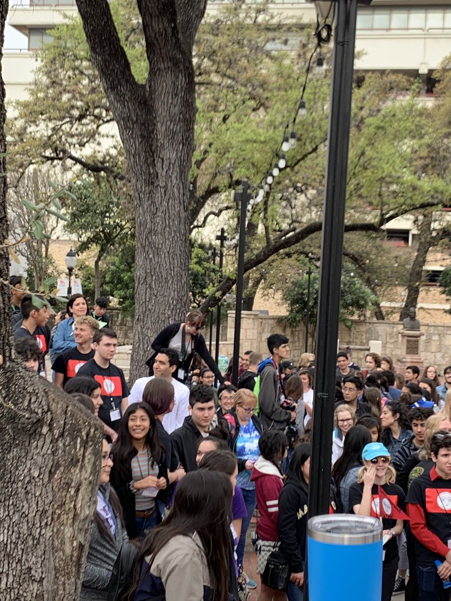 heart4GTkids's tweet photo. Getting ready for the GT Downtown Showdown!  All NISD High Schools representing!  @nisdgteac @NISDGTAA https://t.co/1cKG1tHtoL