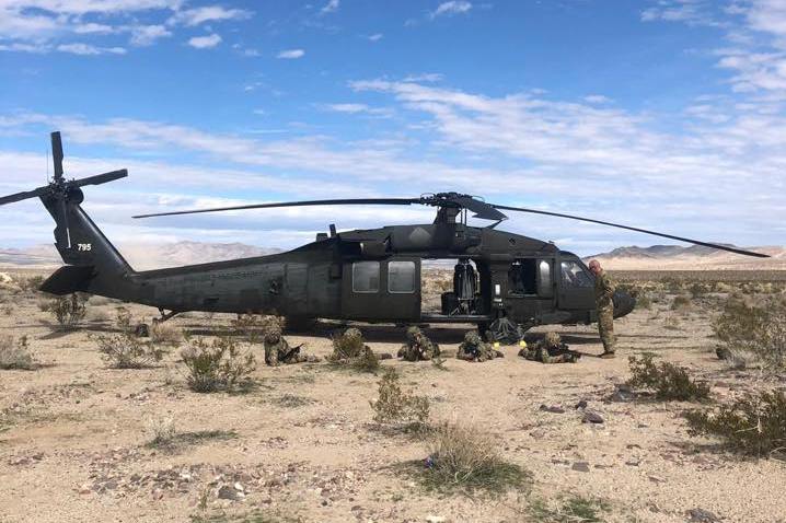 The_Black_Rats's tweet photo. Mid point of Exercise DIAMOND BACK for @LDLightCav and @3RHA in the Mojave Desert of California. Working alongside Canadian & US troops of #DaggerBrigade. Gallery pics https://t.co/FdVzrb983f #Interoperability #DiamondBack #USA #California https://t.co/y2fMn37vdV