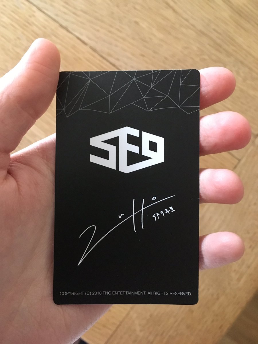 wtt/want to trade

sf9 official lightstick photocard

have: zuho/juho light stick pc

want: inseong photo card

loc: uk

ww: yes