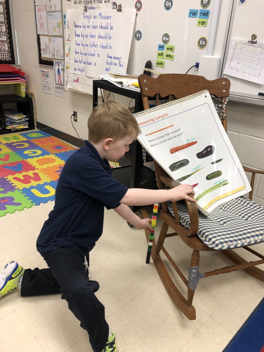 Miss_HAnderson's tweet photo. We are learning about Measurement in math! The grade ones got pretty creative while using their non-standard units of measurement π #snapcubes #whatelsecanwemeasure? @stpetersmilton https://t.co/6Vx9ia8Pf8