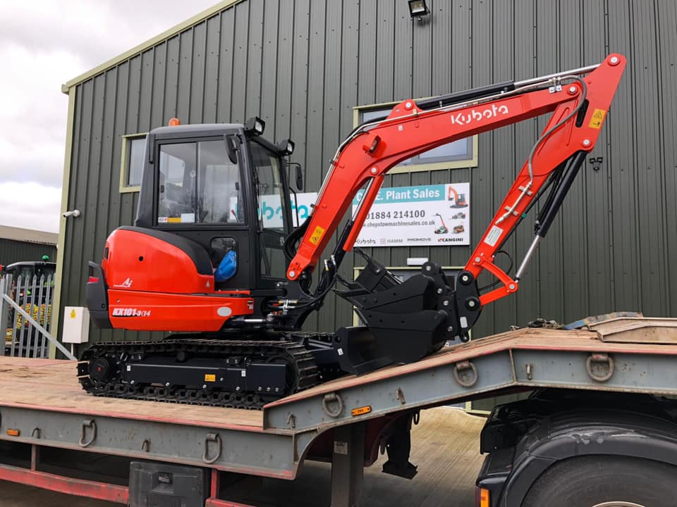 Yesterday we saw a <a href="/KubotaUK/">Kubota UK</a> KX101-3 on steel tracks leaving the yard for its new owner. Kubota offer a range of both zero tail swing and conventional tail swing mini excavators from 0.75 - 8 ton to ensure there is always the right size machine for you. #kubota #kubotakx101