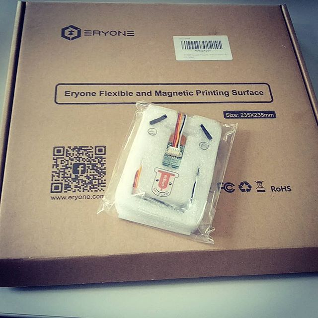 TheTinkerDad's tweet image. Oh, hai there! Two new upgrades for the Ender 3 has just arrived! Now I'm officially super hyped! #3dprinter #3dprinting #crealityender3 #creality #ender3