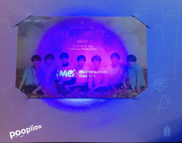 PoOPLiaw's tweet photo. (2)ดูภาพชัดๆ อีกที
ส่วนปากกา black light หาซื้อได้ที่ Daiso ราคา 60 บาทไทยจ้า
ไม่แน่ใจว่าที่ https://t.co/Fq2IeSV0od มีขายหรือป่าวลองไปหาดูกันนะจ๊ะ 😘
#BTSLoveYourselfBKK
#Topic_PP https://t.co/4Ro9gexIBo