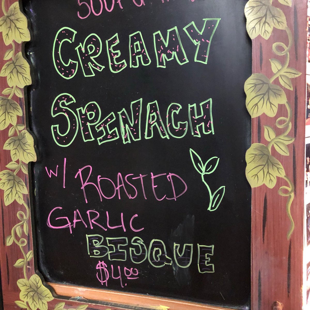 HangingCafe's tweet photo. Today’s soup is the a Tasty blend of Creamy Spinach and Roasted Garlic Bisque!!! Served with a Sourdough bread wedge and shaved Parmesan!!! Try it in a Sourdough Bread Bowl to get the most of that Sourdough goodness 😊 #soup #creamyspinach #spinach #roastedgarlic #soupoftheday https://t.co/lbpBHJLu6u