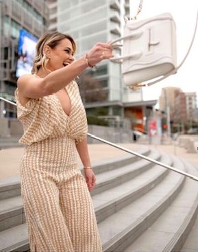 Victory Park is the vibrant, urban environment perfect for those seeking notable dining, nightlife, culture, and walkability.

📷: <a href="/lindsayattaway/">Lindsay Attaway</a>

#TheKatyDallas #Dallas 
thekatydallas.com