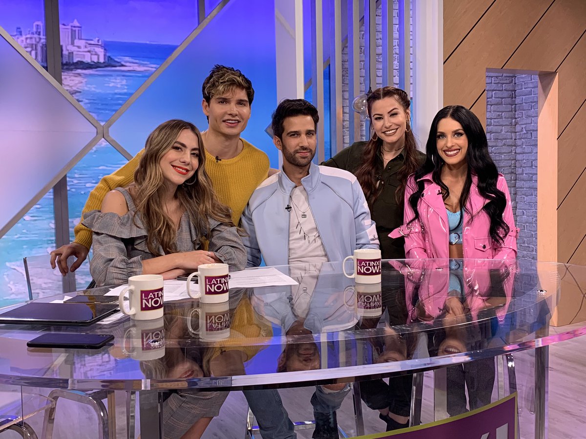 latinxnow's tweet photo. For today's show we have @BravoTV's #MexicanDynasties cast Jen and Elan Allende 🙌 We talk about their music @shambayah, their reality show y mucho más!
¡NOS VEMOS!
📺: 4:30pm on @nbcuniverso
💻: https://t.co/2HFcGOs94r & https://t.co/Kvf8DD23Ri
#LatinxNow https://t.co/LLKI1yooav
