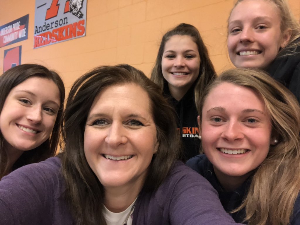 Love chatting Grey’s Anatomy with these awesome link leaders. #FHSDcares