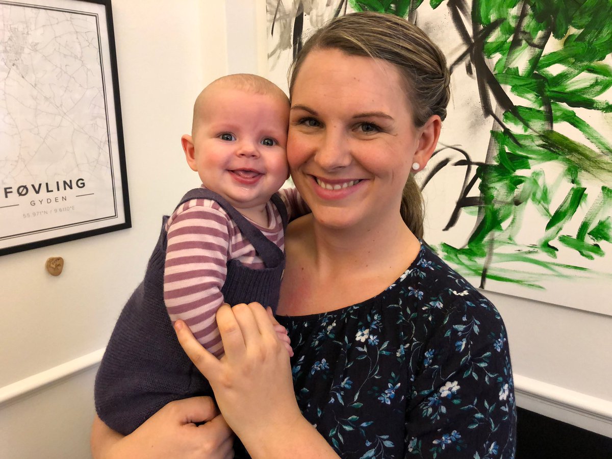 metteabildgaard's tweet photo. Som farmoren så sødt konstaterede: “Så er første vers til konfirmationssangen da skrevet”. #dkpol https://t.co/AMyXWQMoZj