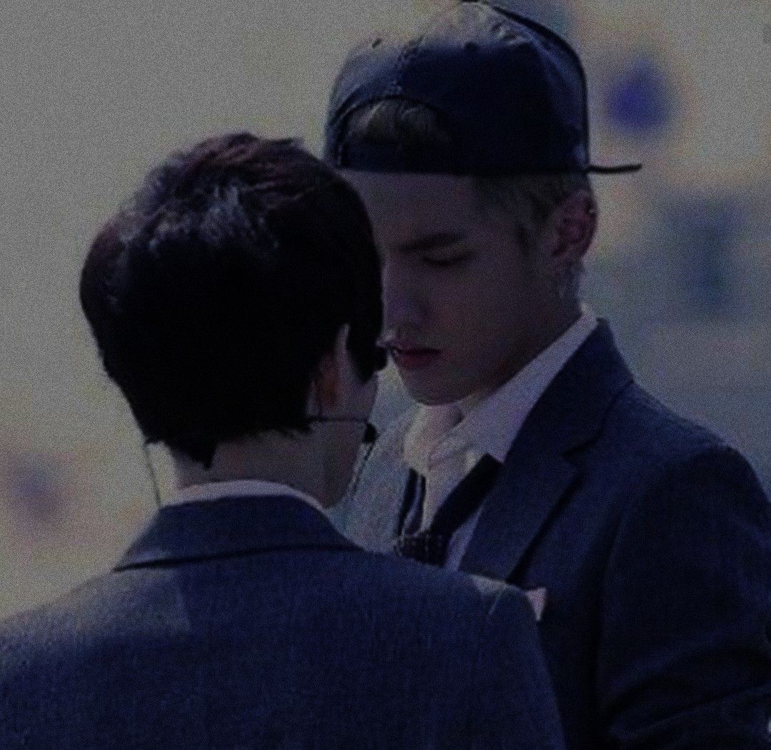 Eri_for_BBH's tweet photo. Do you miss them like I miss???💔😭
#EXO #weareoneEXO #엑소 #krishu #KrisWu #suho #suhoxkriswu #MISSING @weareoneEXO @KrisWu @B_hundred_Hyun @layzhang https://t.co/Kc0HoUPM69