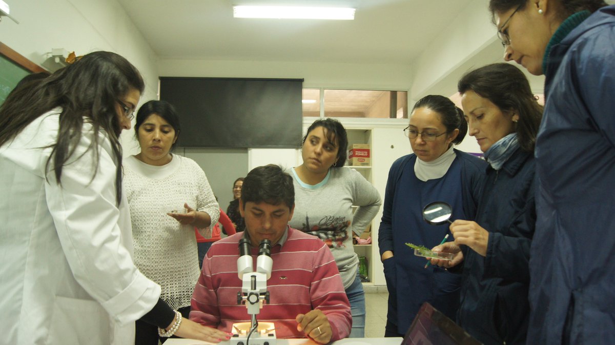 centroinno's tweet photo. ➡️ En el Centro de Innovación del Ministerio de Educación de la Provincia, los docentes se forman a diario en la práctica experimental del conocimiento científico.
✅ Nota completa 👉 https://t.co/EGCU1YPx4c…/ https://t.co/7Q2sI3lhB2
