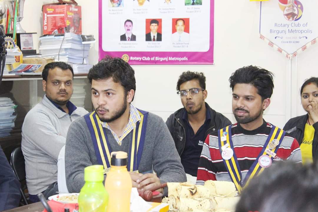 rotaract3292's tweet photo. DRR Rtr. @SaugatWrites in Rotaract club of Birgunj Metropolis doing #DRRVisit. He is interacting with club members on various #Rotaract matters. Continuing the #ACTandREFLECT spirit. https://t.co/inacgGYY2B