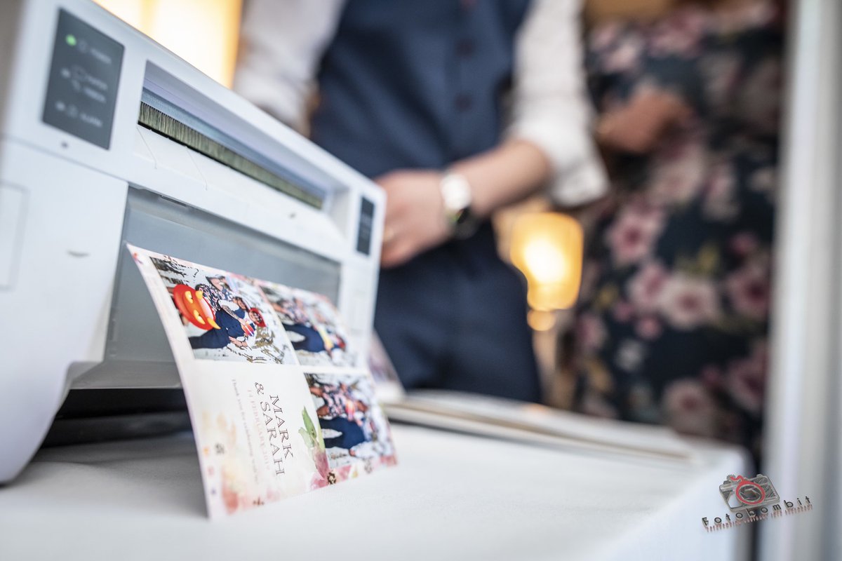 fotobombit's tweet image. Unlimited prints ✅ What more can you ask for? 🤗 #fotobombit #mirrorphotobooth #interactivephotobooth  #southerncalifornia #lacounty #orangecounty #inlandempire #riversidecounty #weddingevents #corporateevents #birthdayparties Fotobombit.com📸💣